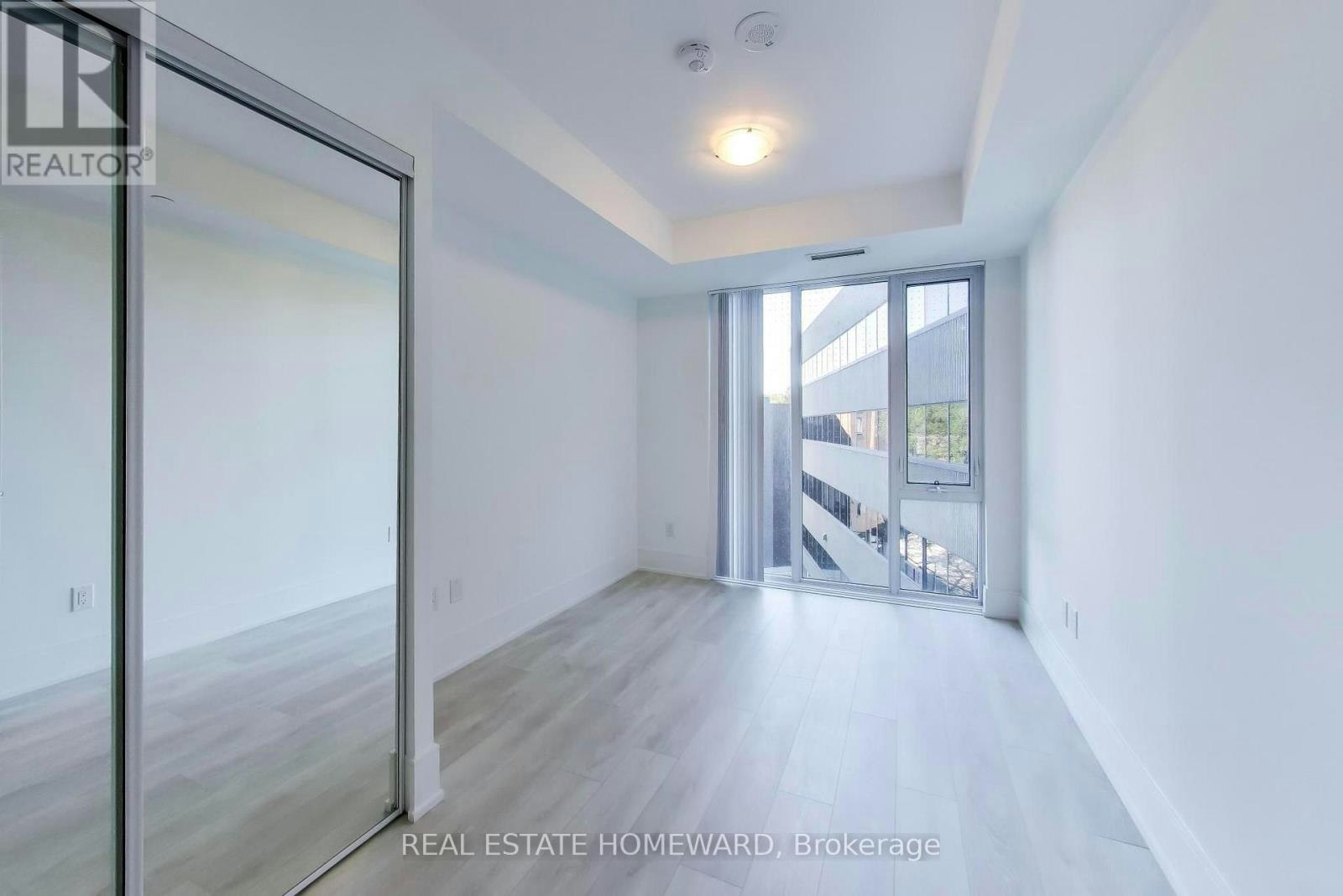 304-2450 Bloor Street W, Toronto, ON, M6S 0A9 - 11