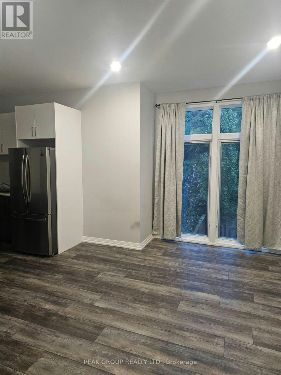 5932 Dorchester Road W, Niagara Falls, ON, L2G 5S9 - 2