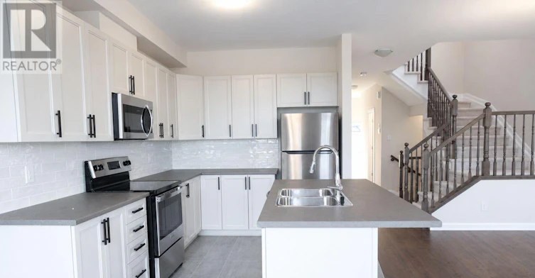 141 Namaste Walk, Ottawa, ON, K2J 6Z4 - 4