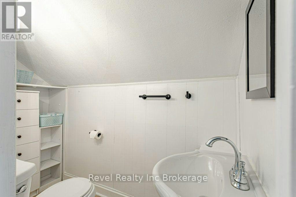 17 Dover Street, Woodstock, ON, N4S 3L7 - 21