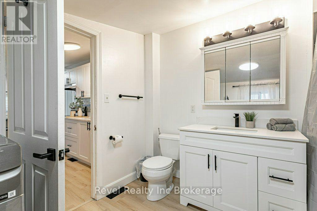 17 Dover Street, Woodstock, ON, N4S 3L7 - 17