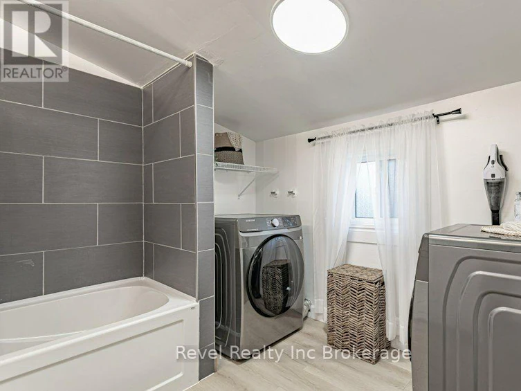 17 Dover Street, Woodstock, ON, N4S 3L7 - 18