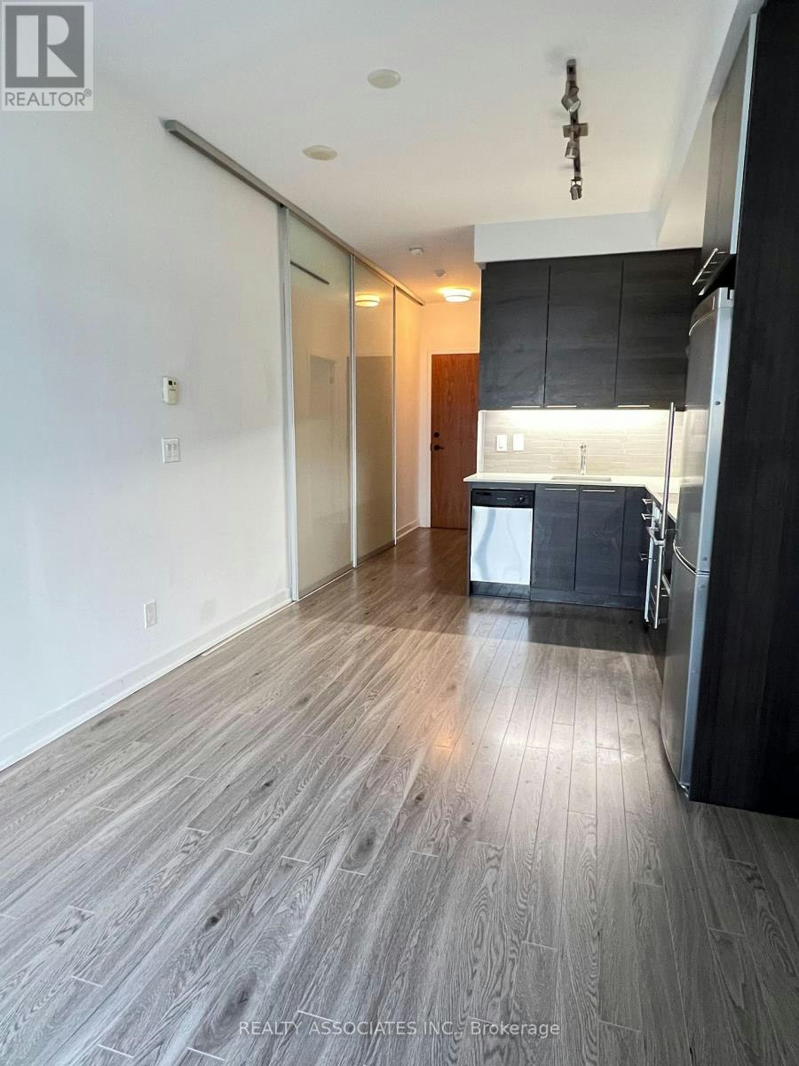 2807-1 Market Street, Toronto, ON, M5E 0A2 - 2