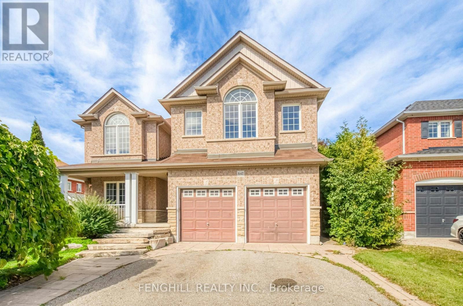 842 Greenleaf Circle, Oshawa, ON, L1K 2W7