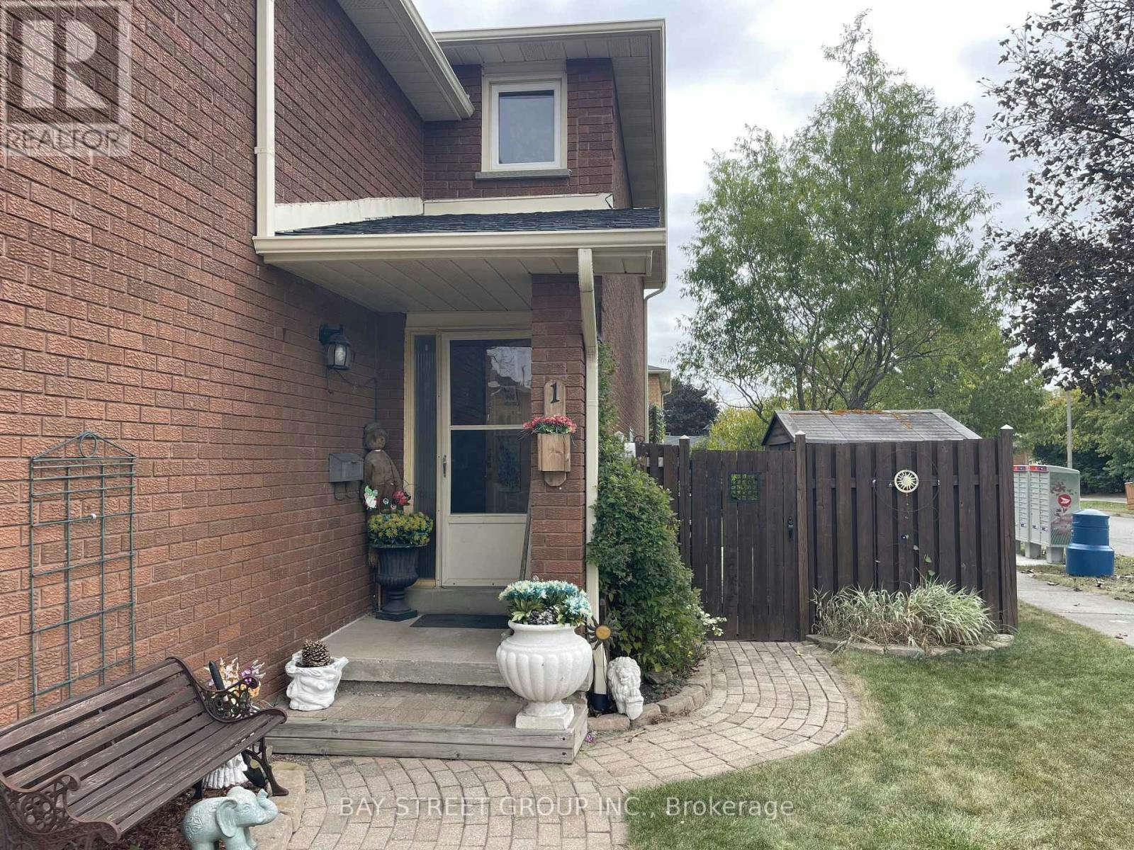 1 Tralee (Lower Street, Brampton, ON, L6Z 2X4 - 7