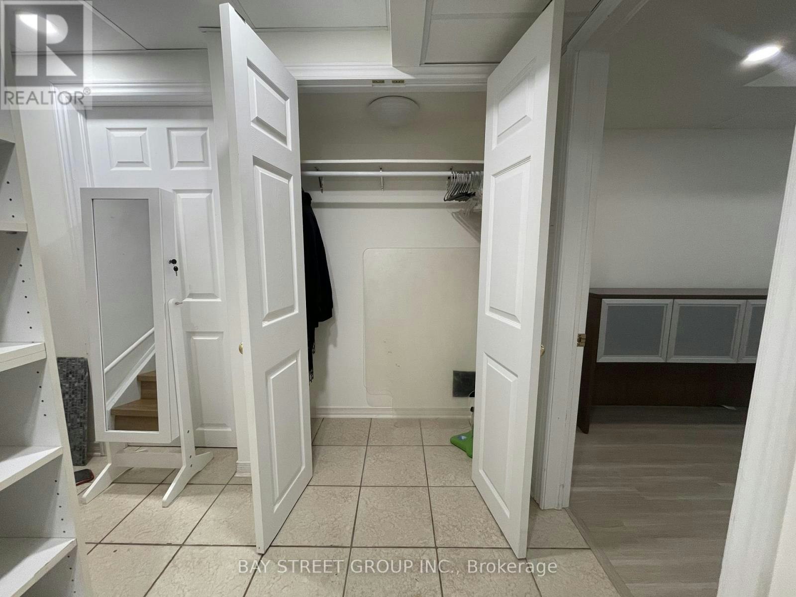 1 Tralee (Lower Street, Brampton, ON, L6Z 2X4 - 11
