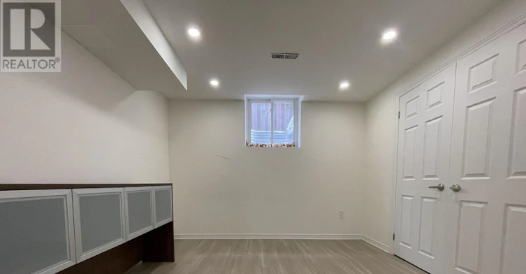 1 Tralee (Lower Street, Brampton, ON, L6Z 2X4 - 9