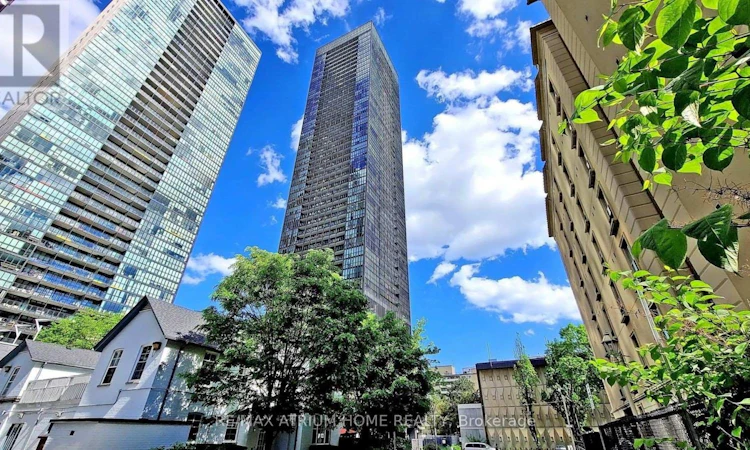 4510-101 Charles Street E