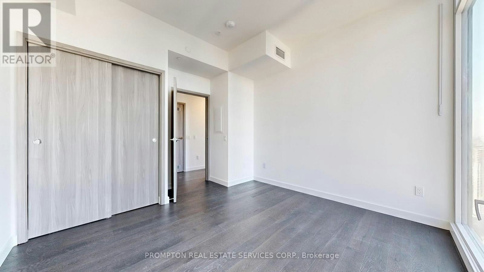 7003-3 Concord Cityplace Way, Toronto, ON, M5V 0X4 - 12