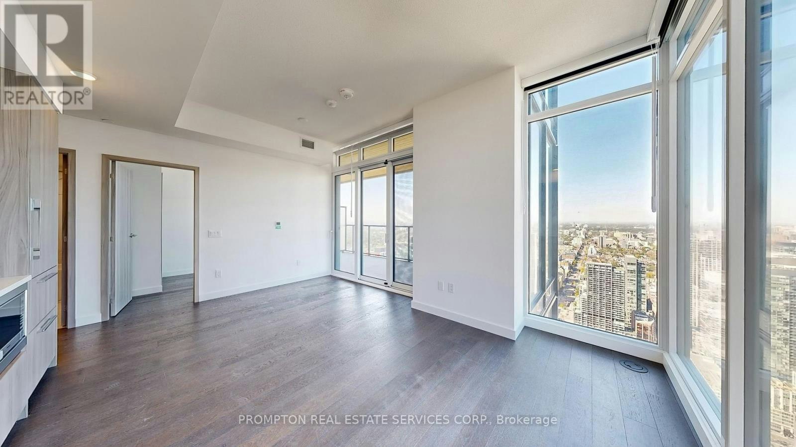 7003-3 Concord Cityplace Way, Toronto, ON, M5V 0X4 - 5