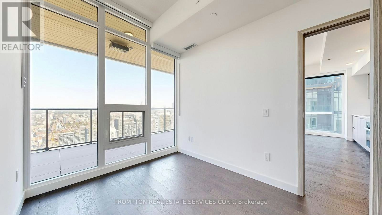 7003-3 Concord Cityplace Way, Toronto, ON, M5V 0X4 - 18