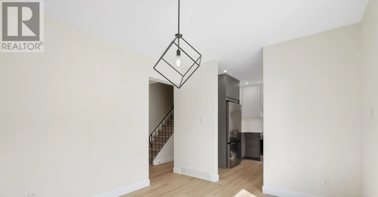 286 Mockingbird Drive, Ottawa, ON, K1E 2A5 - 8