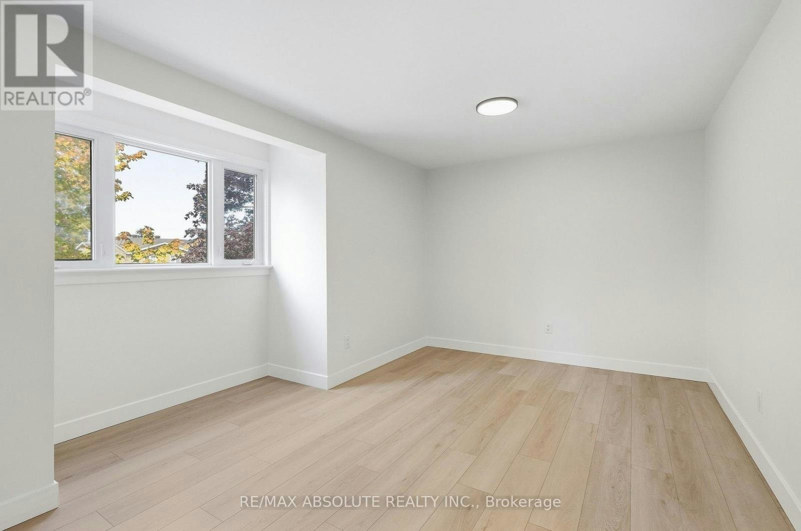 286 Mockingbird Drive, Ottawa, ON, K1E 2A5 - 16