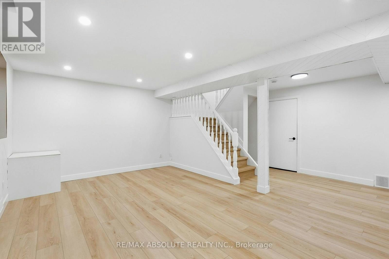 286 Mockingbird Drive, Ottawa, ON, K1E 2A5 - 25