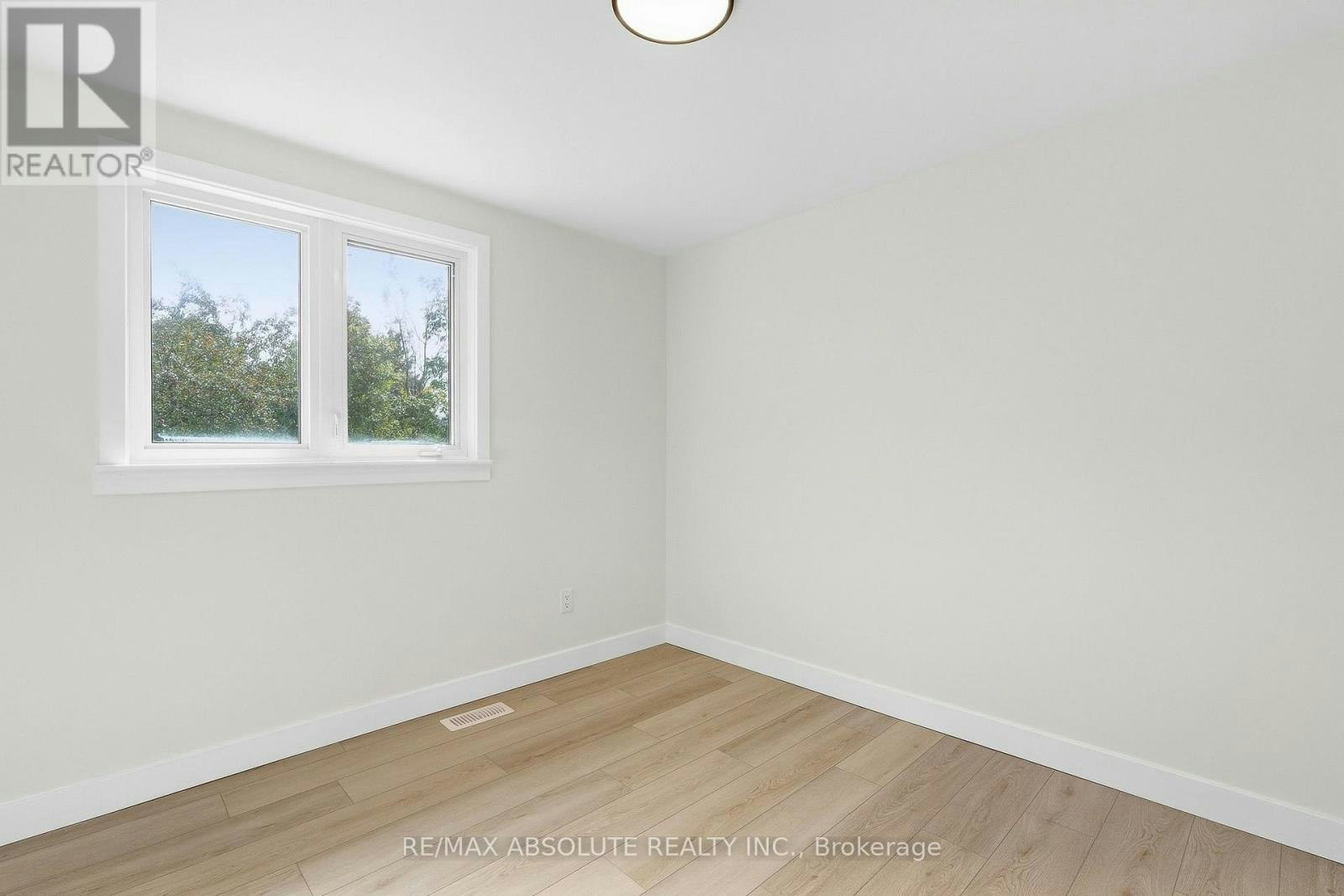 286 Mockingbird Drive, Ottawa, ON, K1E 2A5 - 21