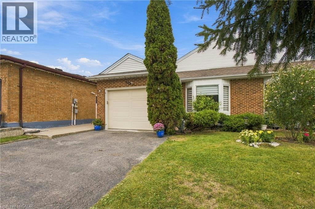 802 Strasburg Road, Kitchener, ON, N2E 2Y3