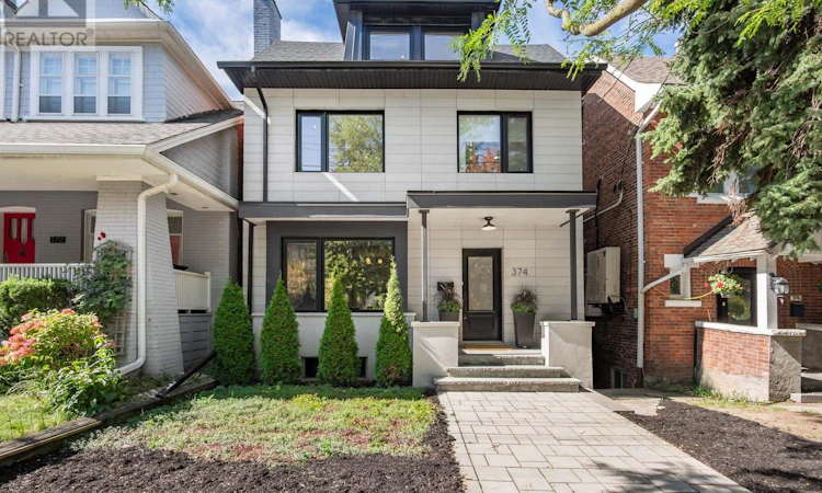 374 Spadina Road