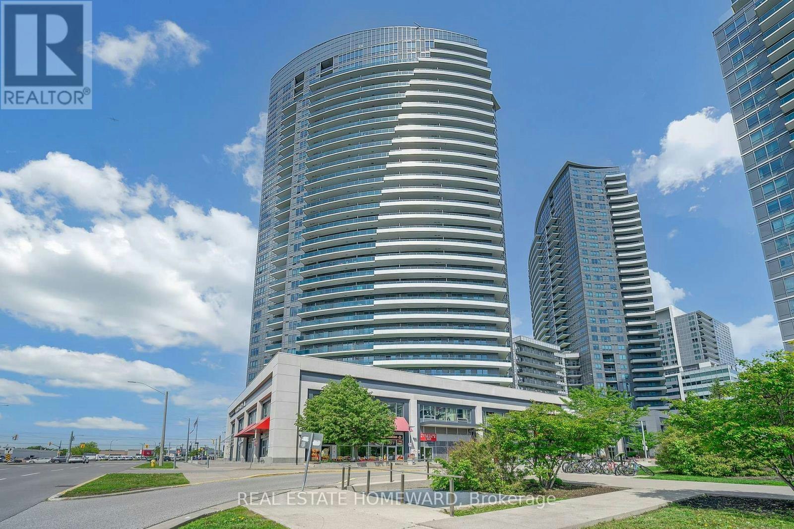 1525-7161 Yonge Street, Vaughan, ON, L3T 0C8