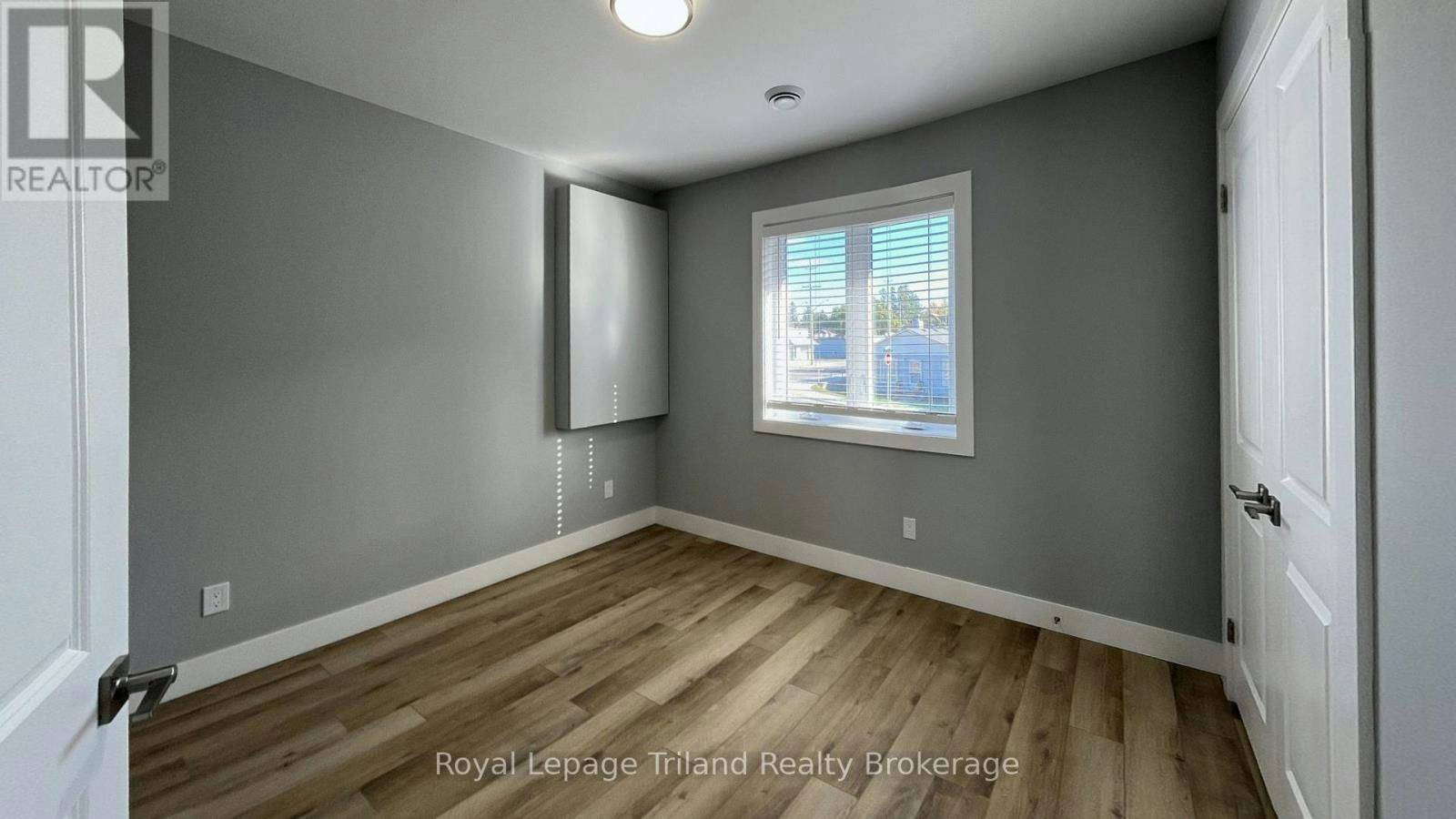 1-695 Hayball Street, Woodstock, ON, N4S 4Z5 - 6