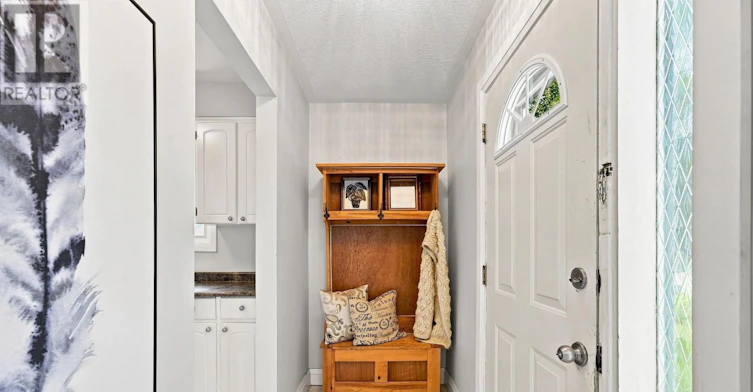 32 Courtice Crescent, Collingwood, ON, L9Y 4G1 - 2
