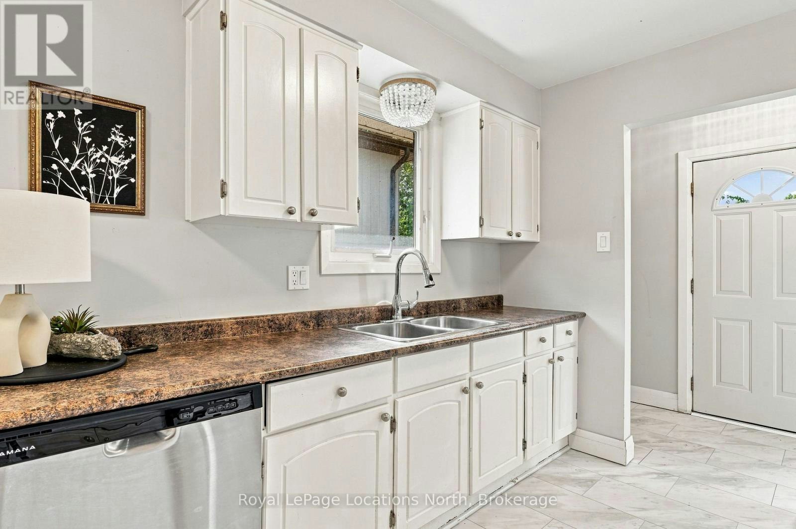 32 Courtice Crescent, Collingwood, ON, L9Y 4G1 - 4