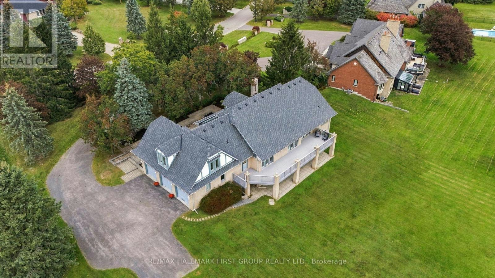 17 Buggey Lane, Ajax, ON, L1Z 1X4