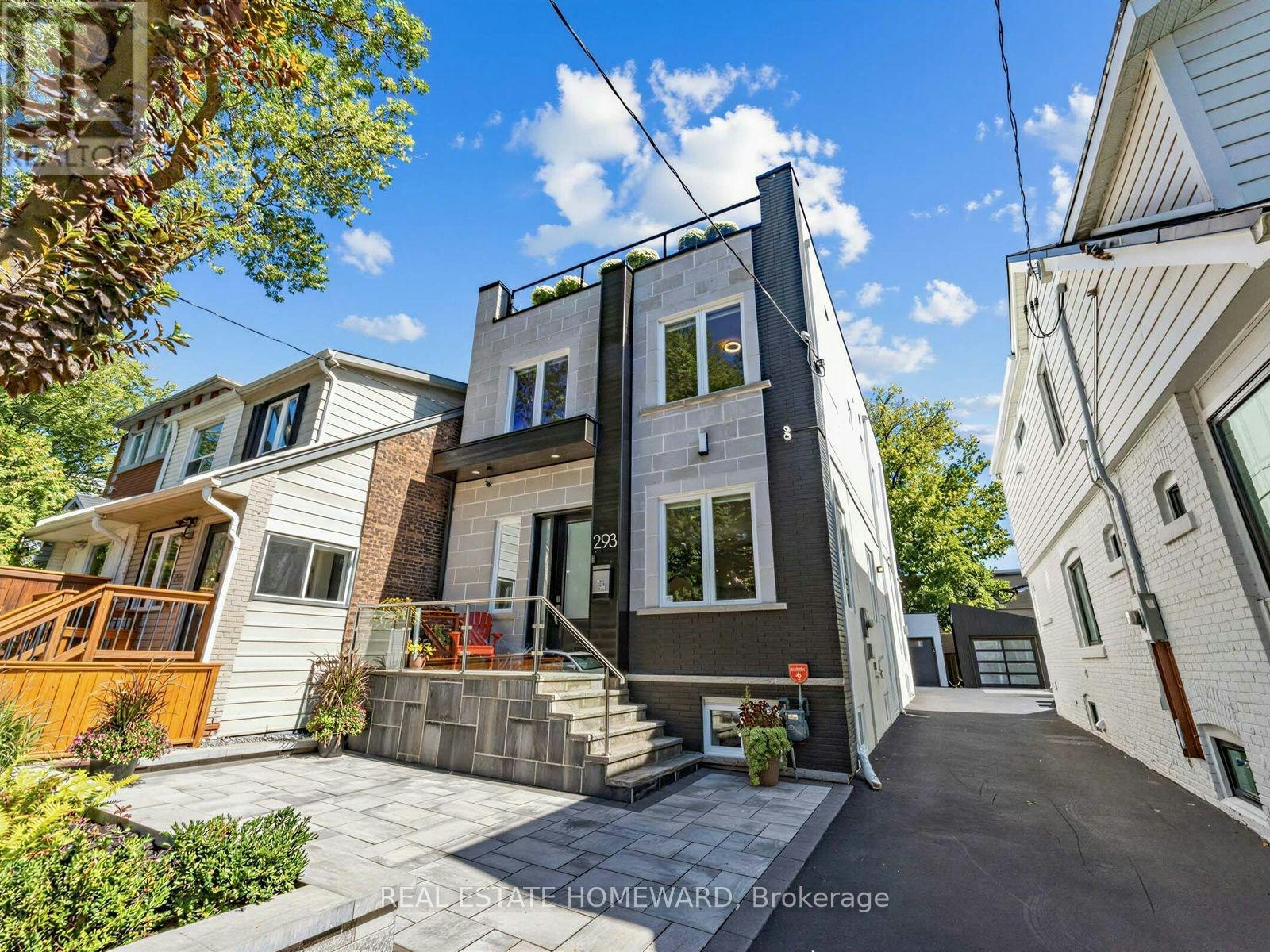 293 Rhodes Avenue, Toronto, ON, M4L 3A4