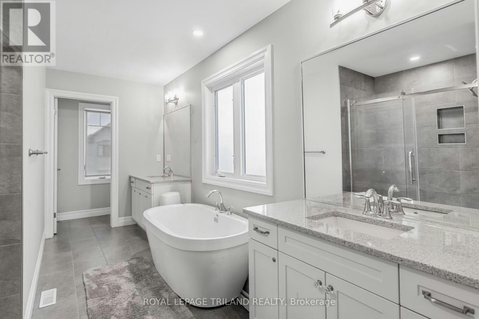 167-1061 Eagletrace Drive, London, ON, N6G 0T3 - 23