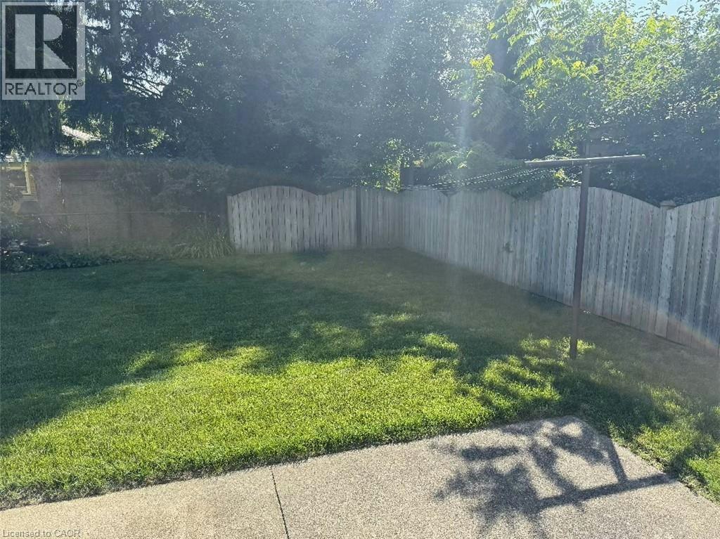 Upper-23 Elkington Drive, Kitchener, ON, N2B 1S1 - 20