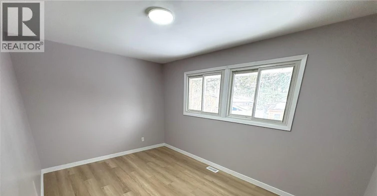 Upper-23 Elkington Drive, Kitchener, ON, N2B 1S1 - 17