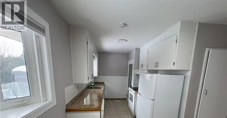 Upper-23 Elkington Drive, Kitchener, ON, N2B 1S1 - 11