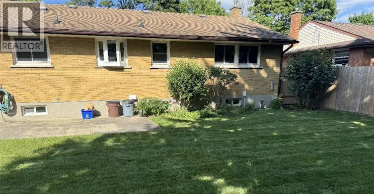 Upper-23 Elkington Drive, Kitchener, ON, N2B 1S1 - 3