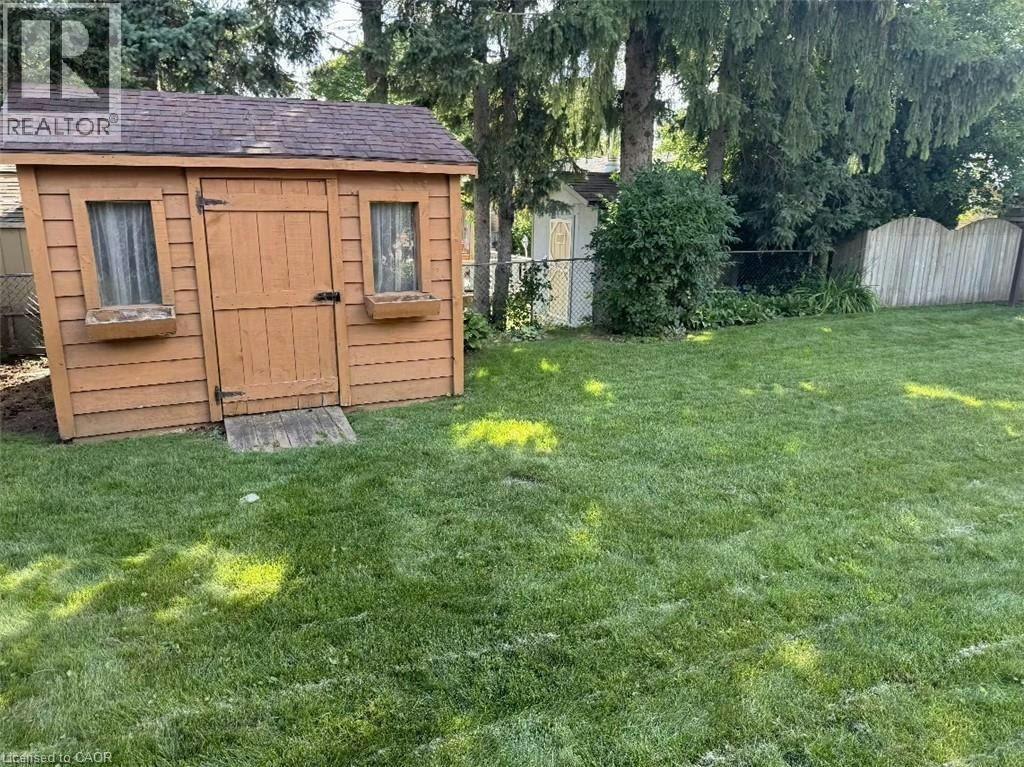 Upper-23 Elkington Drive, Kitchener, ON, N2B 1S1 - 21