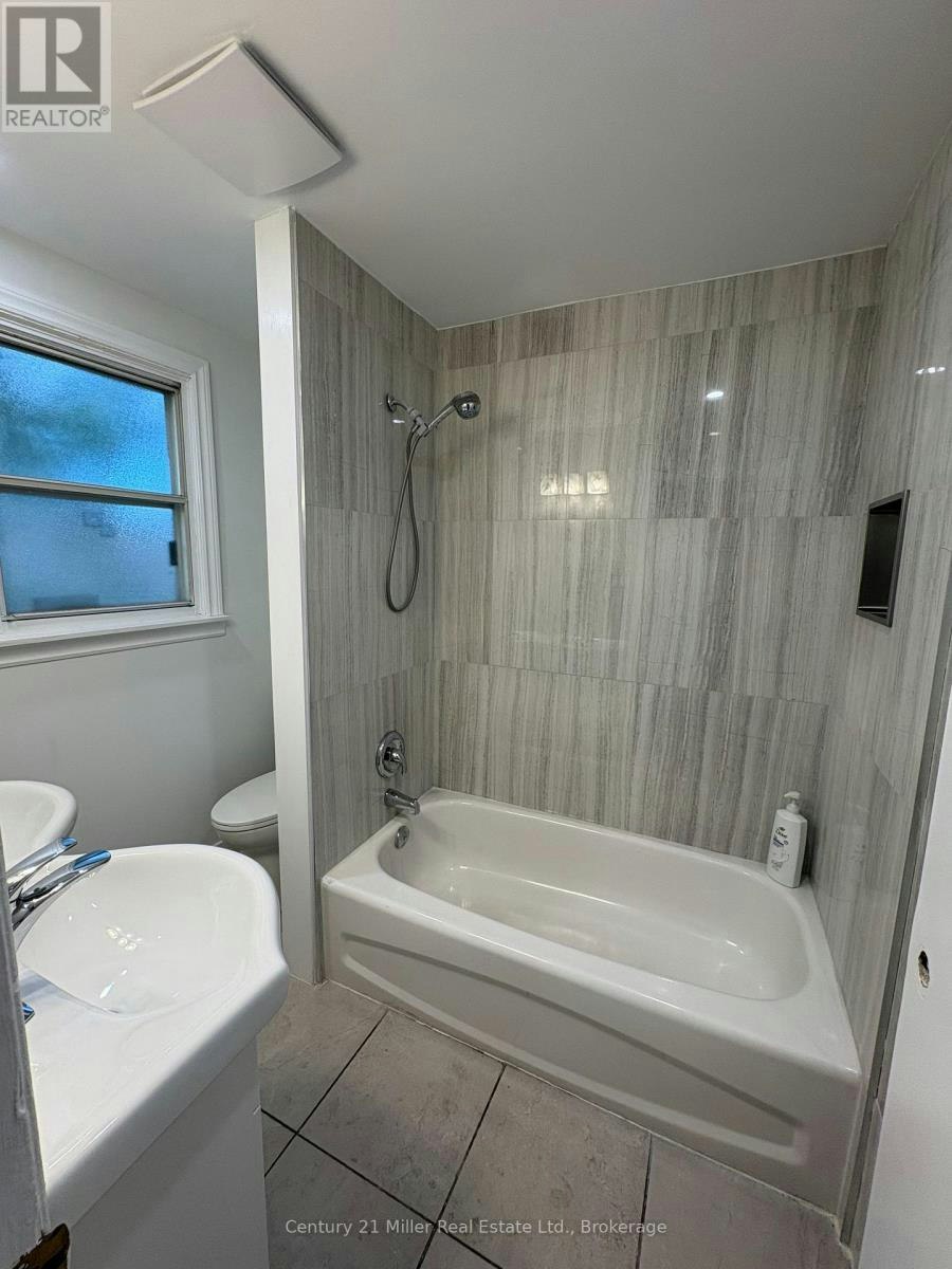 961 Ninth Street, Mississauga, ON, L5E 1S2 - 8