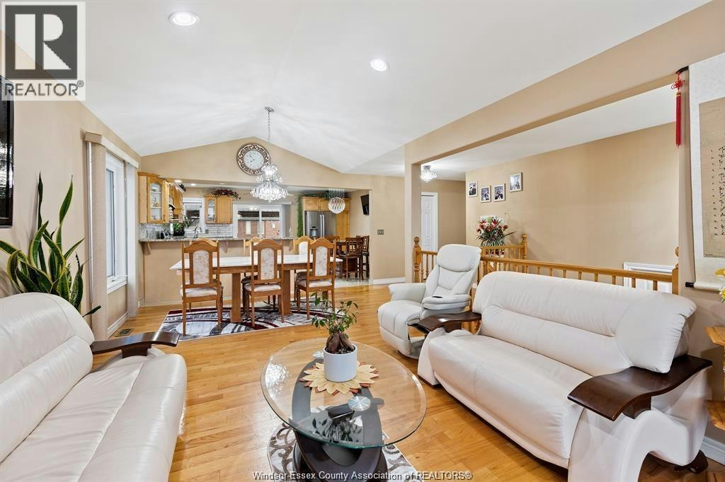 1081 Monarch Meadows Drive, Lakeshore, ON, N0R 1A0 - 6