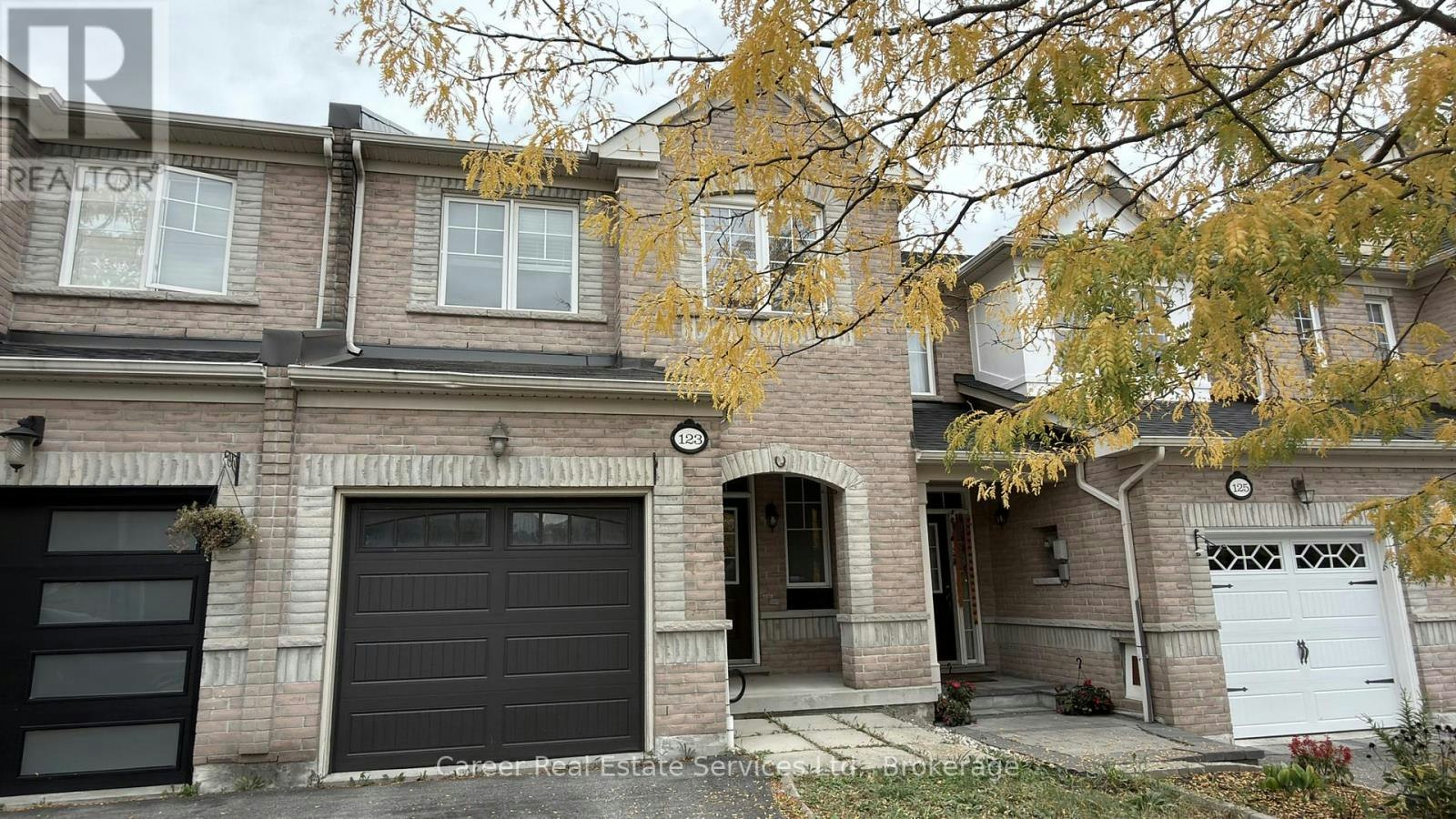 123 Silverwood Circle, Ajax, ON, L1Z 0A4