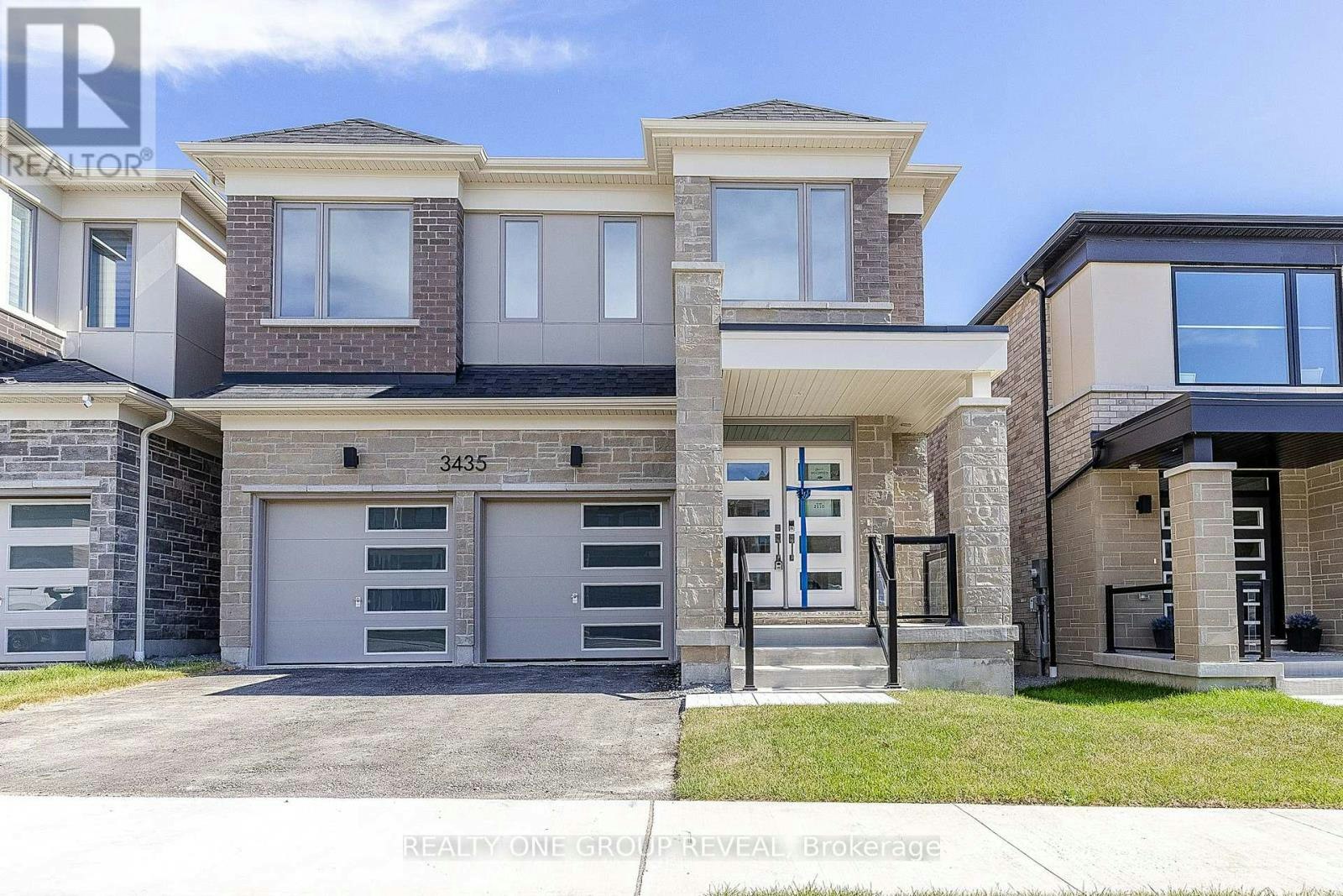 3435 Deepglade Path, Pickering, ON, L1X 0J2
