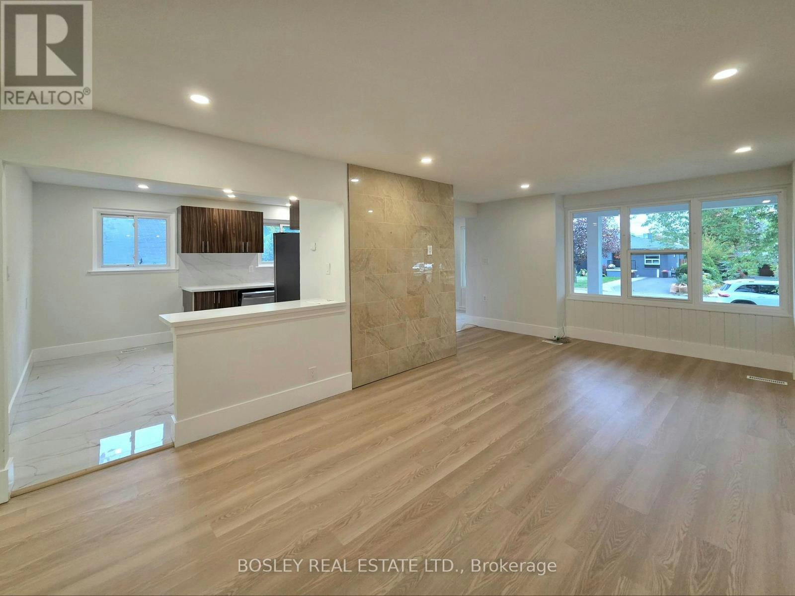 MAIN-714 Lublin Avenue, Pickering, ON, L1W 1Z2 - 2