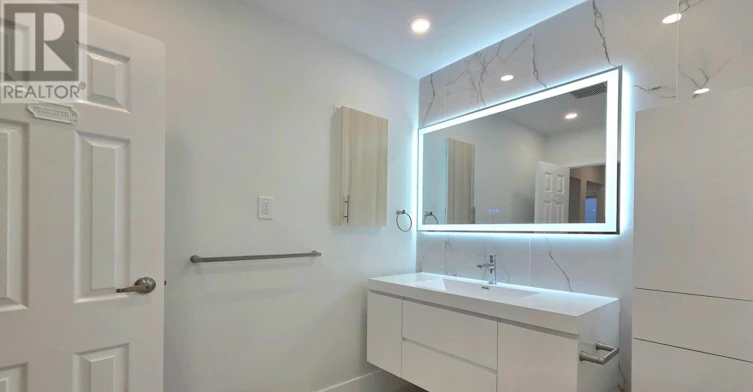 MAIN-714 Lublin Avenue, Pickering, ON, L1W 1Z2 - 4