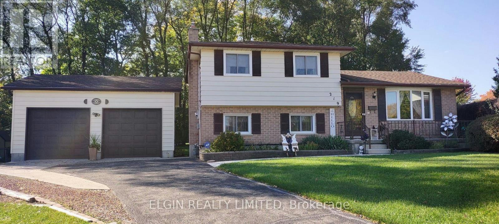 219 Brentwood Crescent, Port Stanley, ON, N0L 1B0