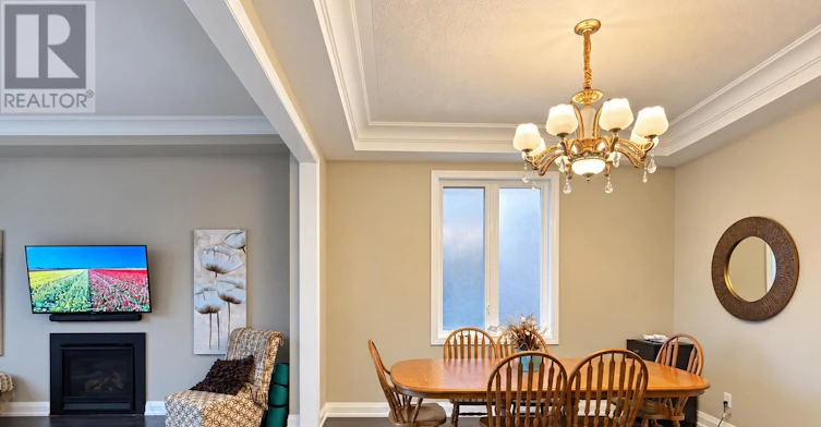 9 Cyprus Glen, East Gwillimbury, ON, L9N 0S9 - 8