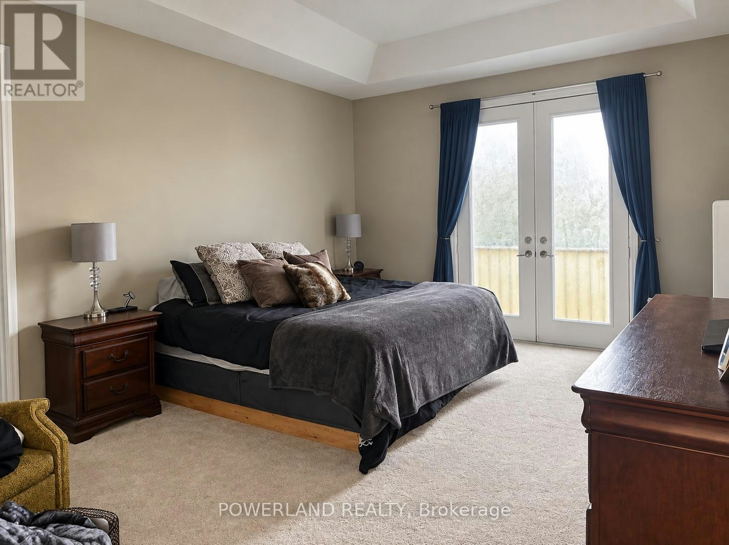 9 Cyprus Glen, East Gwillimbury, ON, L9N 0S9 - 3