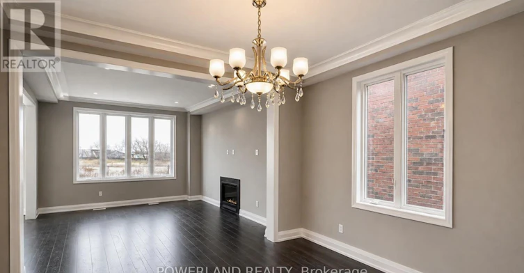 9 Cyprus Glen, East Gwillimbury, ON, L9N 0S9 - 24