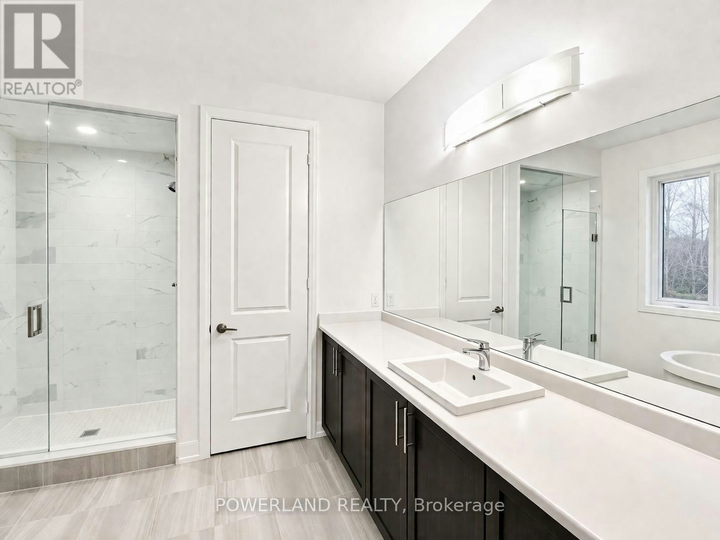 9 Cyprus Glen, East Gwillimbury, ON, L9N 0S9 - 25