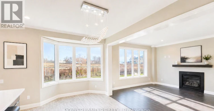 9 Cyprus Glen, East Gwillimbury, ON, L9N 0S9 - 32