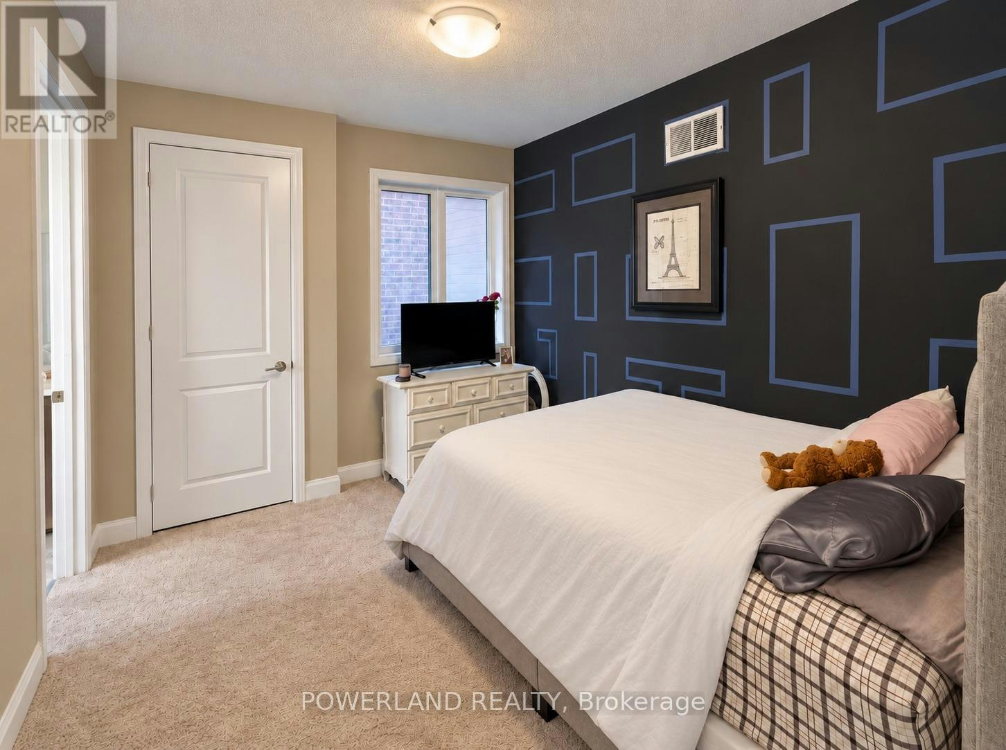 9 Cyprus Glen, East Gwillimbury, ON, L9N 0S9 - 13