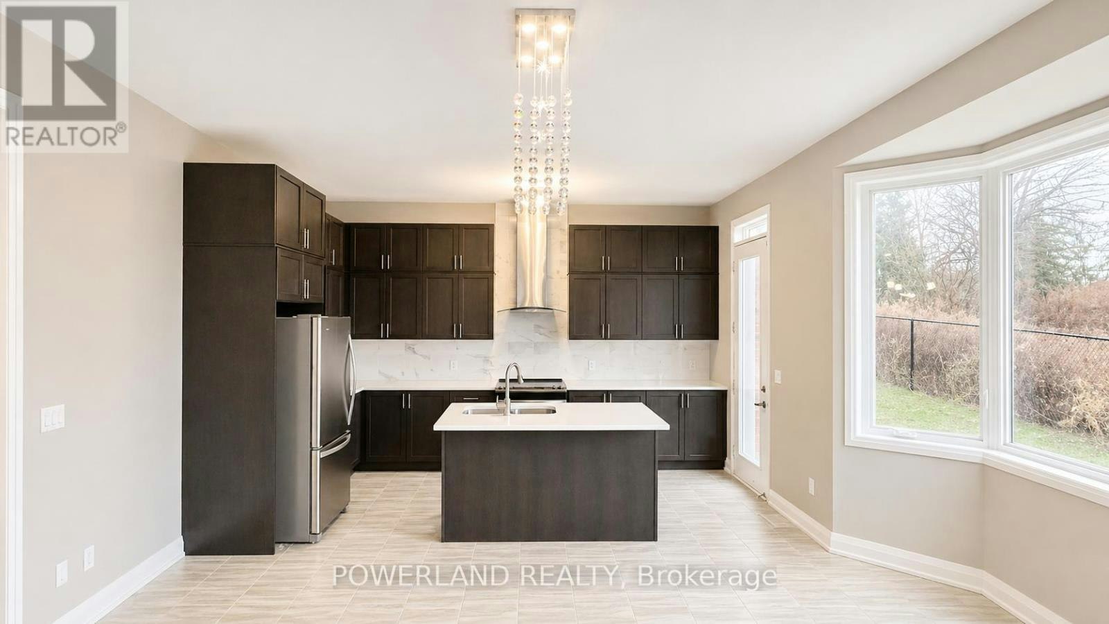 9 Cyprus Glen, East Gwillimbury, ON, L9N 0S9 - 22