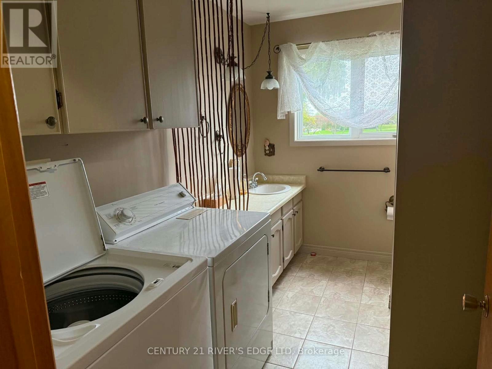 11152 Grisdale Boulevard, Iroquois, ON, K0E 1K0 - 11