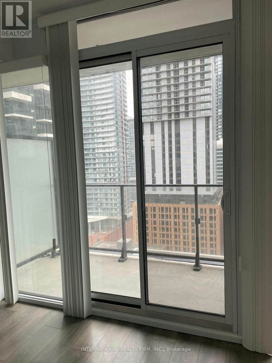 1710-125 Peter Street, Toronto, ON, M5V 0M2 - 32