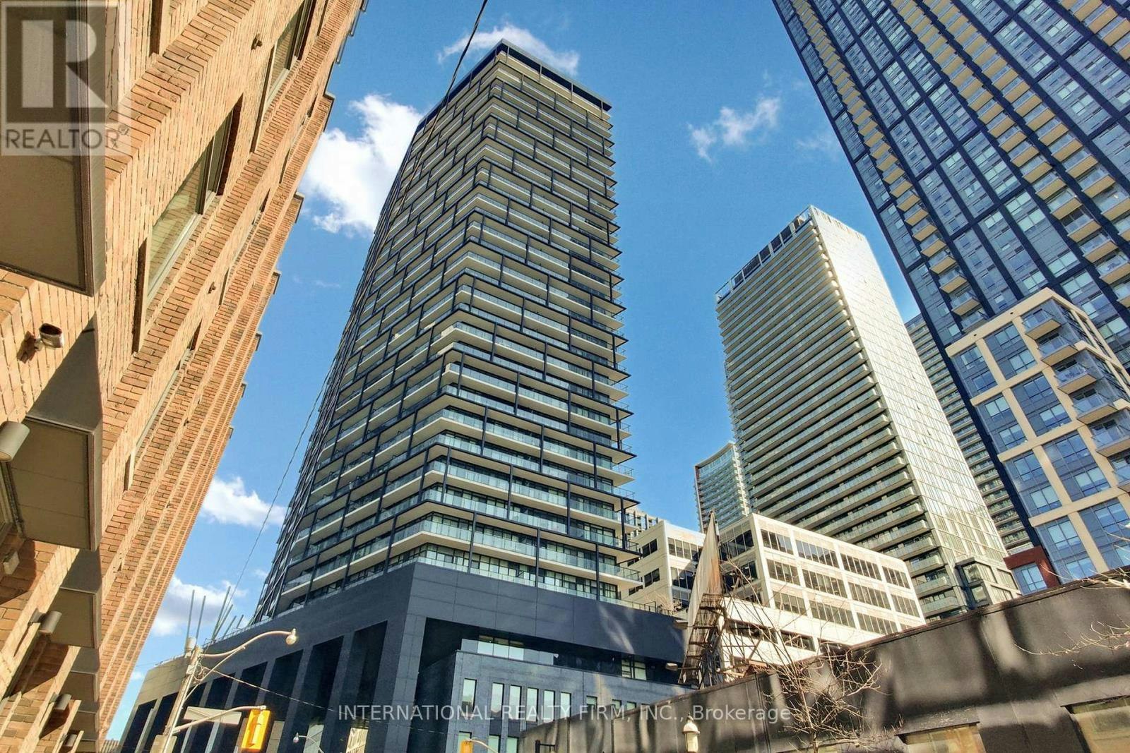 1710-125 Peter Street, Toronto, ON, M5V 0M2 - 2